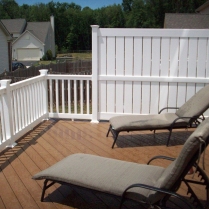 PVC-Decking-with-Custom-PVC-Privacy-Section