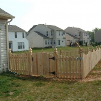 Spaced-Board-Wood-Fence-with-Mt-Vernon-Dip